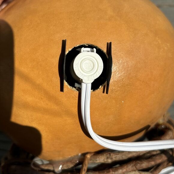 Halloween Gourd Hand Carved Ghost Jack-o-Latern Light - Picture 14 of 16